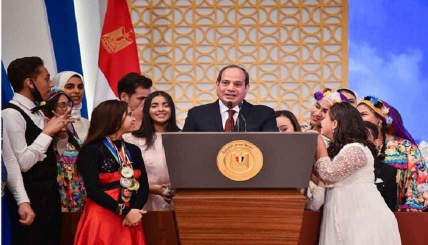 الرئيس المصري عبد الفتاح خلال حفل "قادرون باختلاف" 