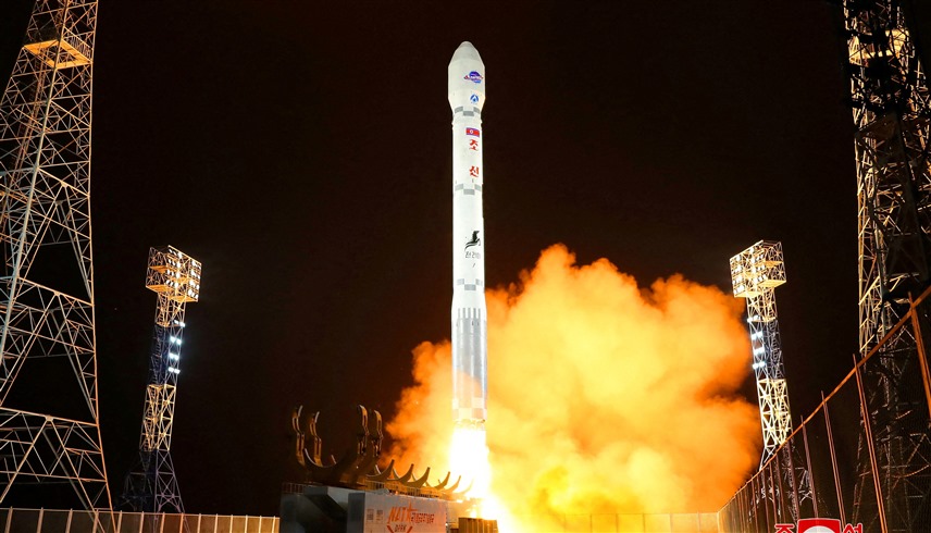 بيونغ يانغ أطلقت أول قمر صناعي للاستطلاع في نوفمبر الماضي (رويترز)