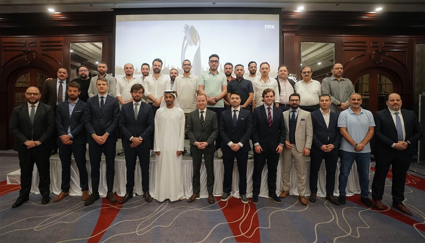 فريقا الاتحاد الإماراتي لكرة القدم و"فيفا" (وام)