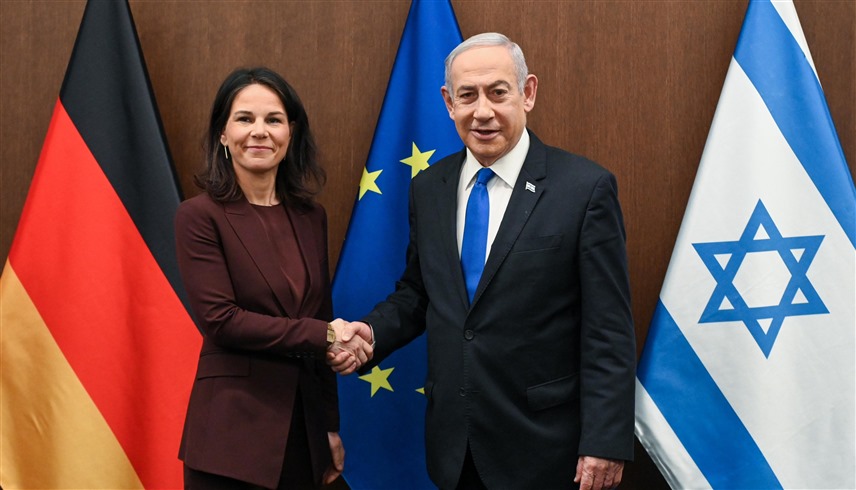 رئيس وزراء إسرائيل بنيامين نتانياهو ووزيرة الخارجية الألمانية أنالينا بيربوك (أرشيف)