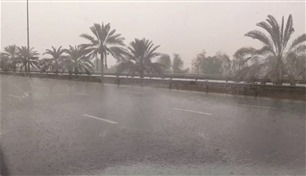 الحالة الجوية تشتد على الإمارات.. العمل والدراسة عن بُعد 