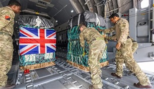 بريطانيا "الطرف الثالث" في توزيع المساعدات على غزة