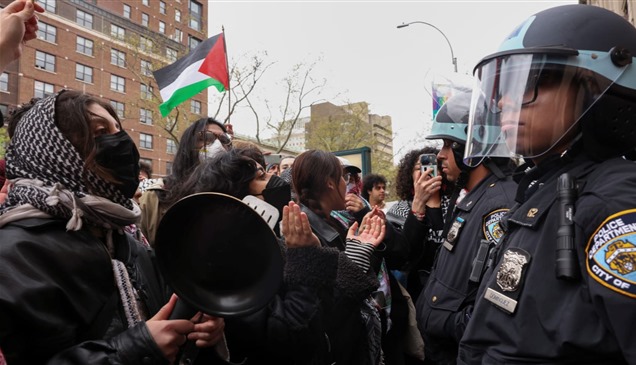 اعتقال 100 متظاهر مؤيد لفلسطين من حرم جامعة كولومبيا 