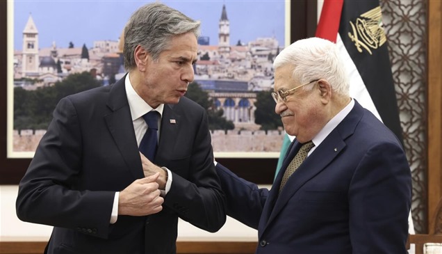 عباس يطالب بلينكن بمنع أي عملية عسكرية في رفح