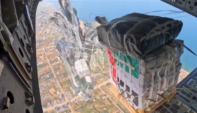 "طيور الخير" تنفذ الإنزال الجوي الإماراتي الـ22 للمساعدات في غزة