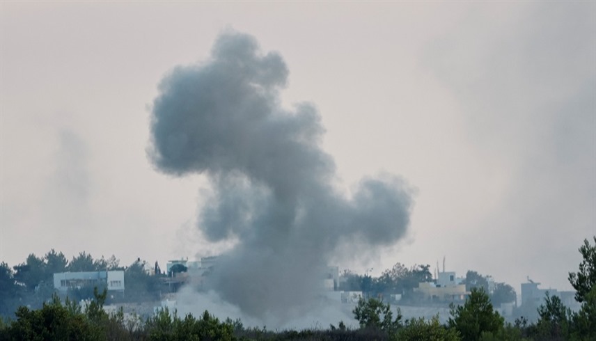 تصاعد الدخان في جنوب لبنان بعد غارة إسرائيلية (أرشيف)
