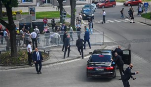 رصاصة في البطن.. إطلاق النار على رئيس وزراء سلوفاكيا