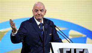 رغم التهديدات.. "فيفا" يتمسك بإقامة كأس العالم للأندية بنظامها الجديد 