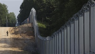 خوفاً من غزو روسي.. بولندا تخصص ملياري يورو لتحصين حدودها