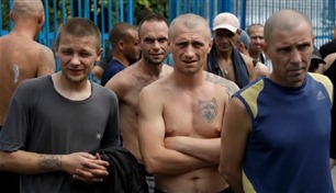 لمواجهة روسيا.. 3 آلاف سجين أوكراني يطلبون الانضمام إلى الجيش مقابل الحرية