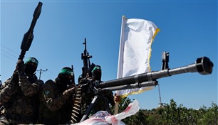 "إف بي آي" يحقق بصورة متظاهر في ستانفورد يرتدي شعار "حماس" 
