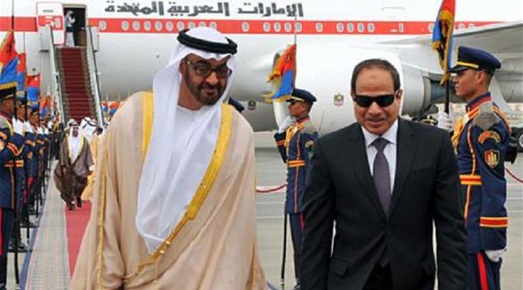 السيسي يستقبل الشيخ محمد بن زايد في مطار القاهرة (أرشيف) 