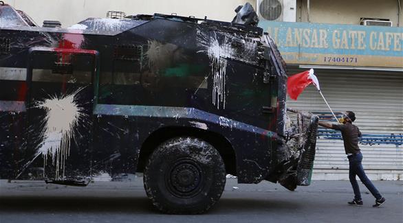 جانب من التحركات المشبوهة التي شهدتها البحرين سابقاً (أرشيف)
