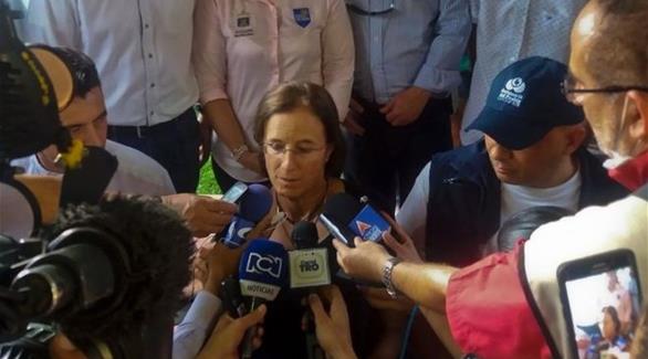 الصحافية الإسبانية سالود هرنانديز تتحدث في مؤتمر بعد إطلاق سراحها(أ ف ب)