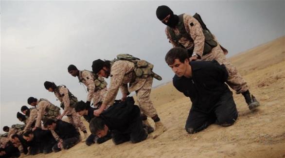 عناصر من داعش ينفذون عمليات إعدام (أرشيف)