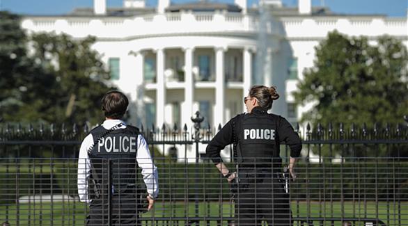 رجال أمن أمام البيت الأبيض (أرشيف)