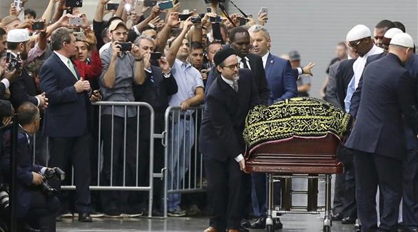 خلال تشييع جنازة محمد علي كلاي (رويترز)