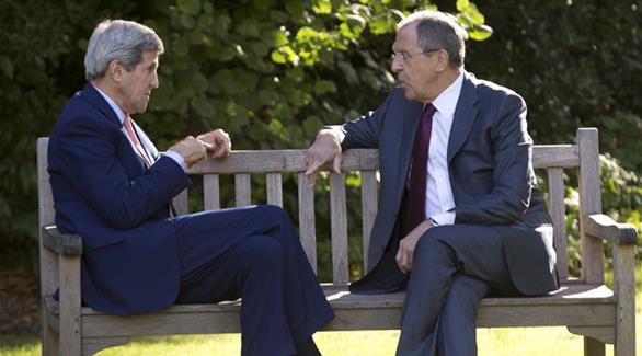 وزير الخارجية الروسي سيرغي لافروف ونظيره الأمريكي جون كيري في اجتماع سابق(رويترز)