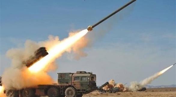 القوات الليبية تقصف داعش بقذائف المدفعية في مدينة سرت (أرشيف)