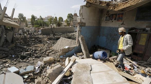 إحدى المنازل التي هدمت سبب قصف الحوثي(أرشيف)