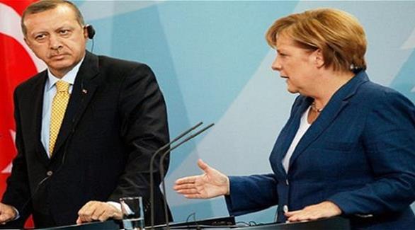 المستشارة الألمانية أنجيلا ميركل والرئيس التركي رجب طيب أردوغان (أرشيف)