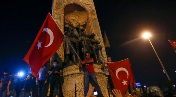 تظاهرات مؤيدة لأردوغان عقب الانقلاب الفاشل (أرشيف)
