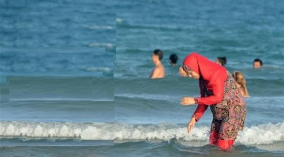 مجلس الدولة الفرنسي يعلق قرار منع ارتداء زي البحر الإسلامي البوركيني (أرشيف)