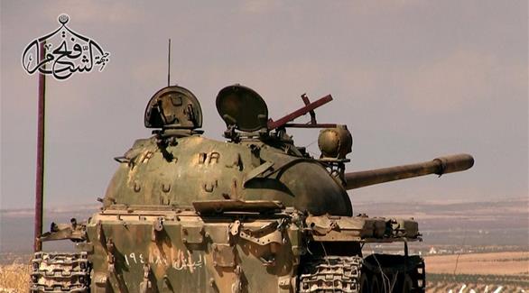 مركبات عسكرية تابعة للجيش السوري في سيطرة جبهة فتح الشام "النصرة سابقاً" (تويتر)