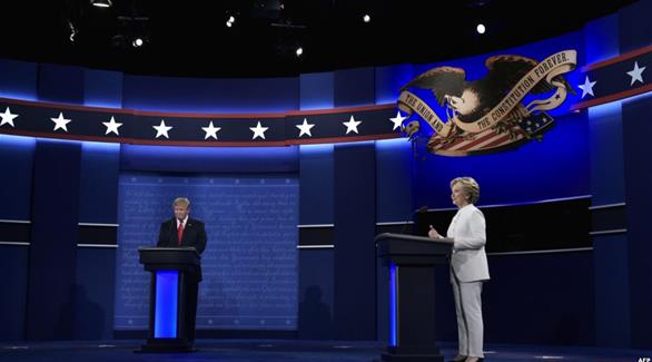 هيلاري كلينتون ودونالد ترامب في المناظرة الثالثة والأخيرة (أ ف ب)