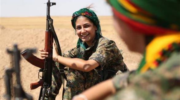 عدد النساء الكرديات المقاتلات في قوات البشمركة يتجاوز حالياً 500 مقاتلة (أرشيف)