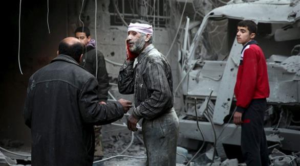 مصابين إثر قصف على حلب (أرشيف)