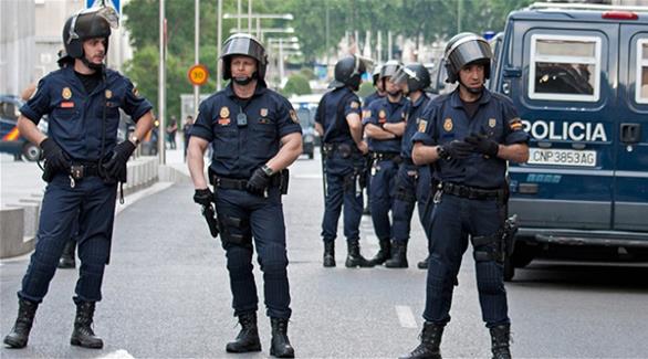 عناصر من الشرطة الإسبانية (أرشيف)