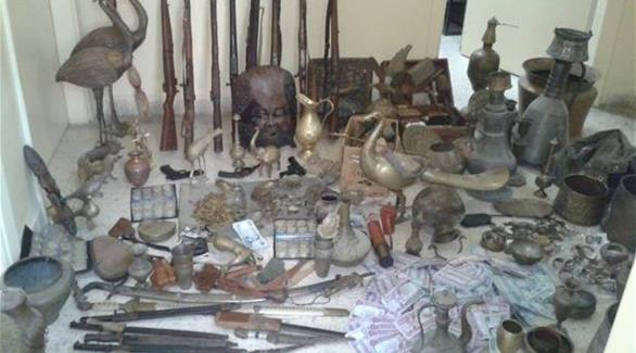 الشرطة الأردنية تضبط كية من الآثار والأسلحة في منزل مواطن (أرشيف)