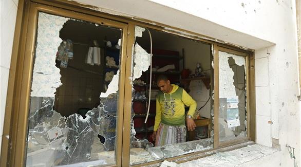 آثار الاشتباكات في صنعاء صباح اليوم السبت (رويترز)
