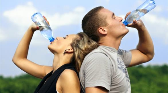 الإفراط في شرب الماء ليس دائماً مفيداً للصحة  201502171218920
