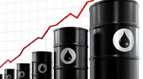الارتفاع القياسي للمخزون الأمريكي للأسبوع السابع على التوالي لم يمنع سعر النفط من التطور(أرشيف)