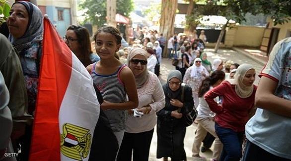 مواطنون مصريون يشاركون في الانتخابات الرئاسية (د ب أ)