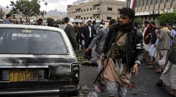 انفجار سيارة مفخخة يستهدف تجمع للحوثيين (أرشيف)