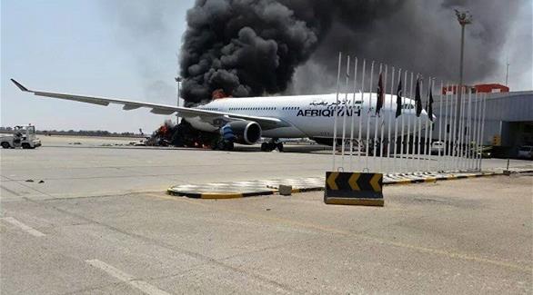 قصف مطار طرابلس (أرشيف)