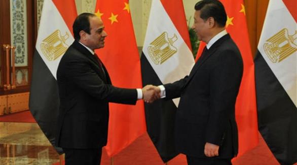 الرئيس الصيني شي جين بينغ في لقائه مع الرئيس المصري عبدالفتاح السيسي (أرشيف)