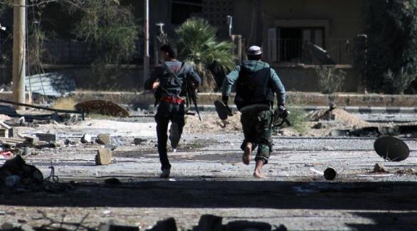 عناصر داعش يحاولون الهروب من القوات العراقية (أرشيف)