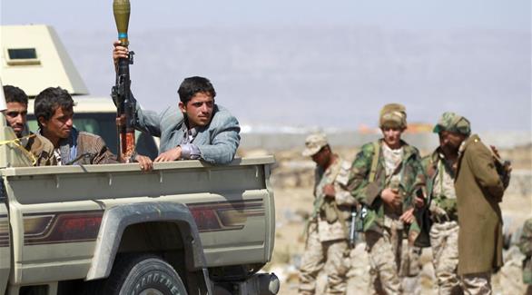 جنود بقاعدة عسكرية عند "باب المندب" يفتحون أبوابها للحوثيين 201503311007638
