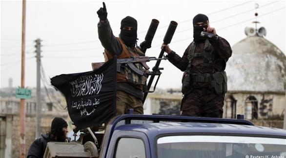 عناصر من جبهة النصرة في إدلب (رويترز)