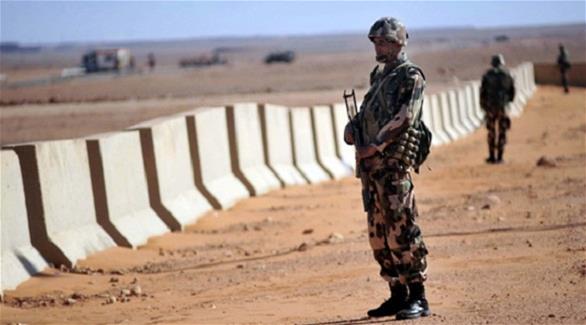 جندي جزائري على الحدود مع مالي (أرشيف)