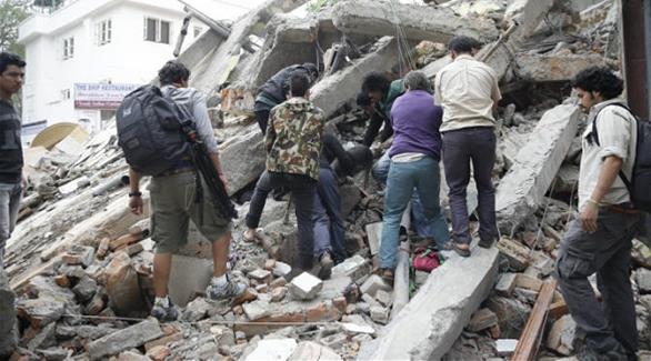 من مشاهد الدمار إثر زلزال نيبال 