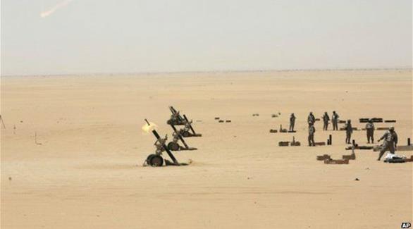 جنود سعوديون يقصفون الحدود اليمنية قرب نجران (أرشيف)