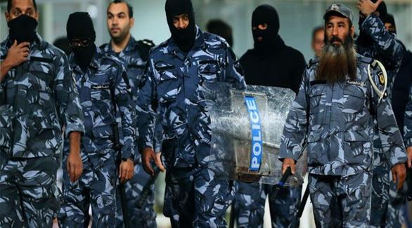 عناصر من الشرطة الكويتية(أ ف ب)