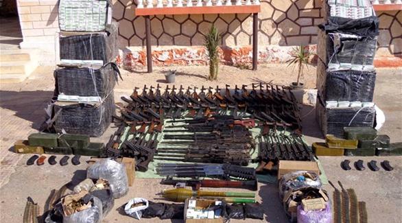 جانب من الأسلحة التي تم ضبطها من قبل القوات المسلحة المصرية (المصدر))