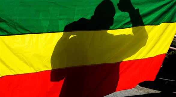 قال مسؤولو انتخابات، اليوم الأربعاء، إن الحزب الحاكم في إثيوبيا وحلفاءه حصلوا على أغلبية كبيرة في البرلمان، استناداً إلى النتائج الأولية في مطلع الأسبوع، والتي شكت فيها المعارضة من التعرض لمضايقات.(رويترز)