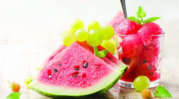 العنب والبطيخ من السكريات الصديقة